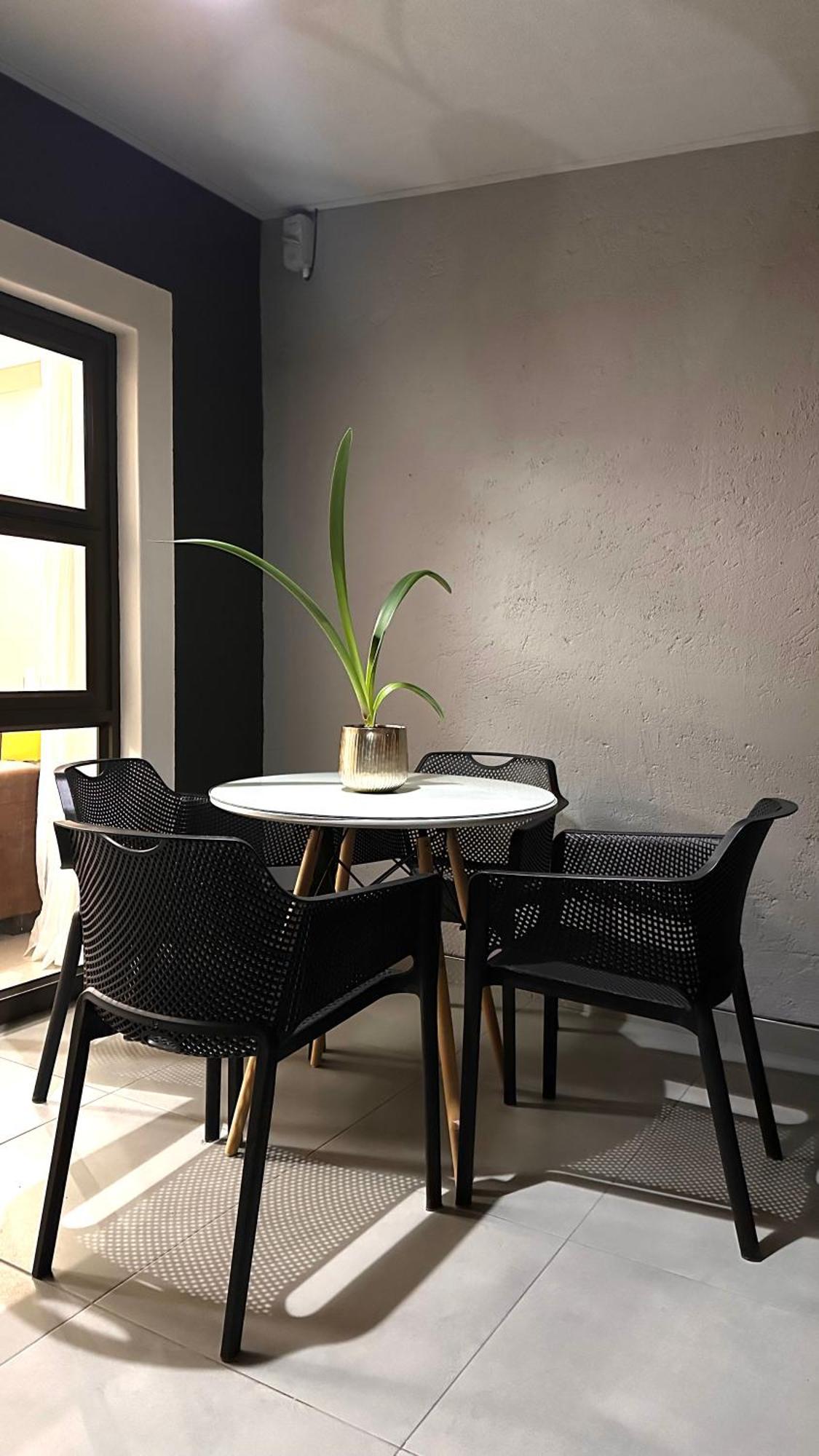 The Quirky Scandinavian Windhoek Luaran gambar